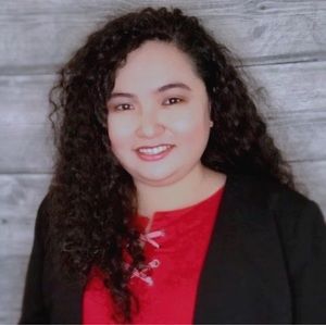 Meet your Posher, Stephanie chelsea